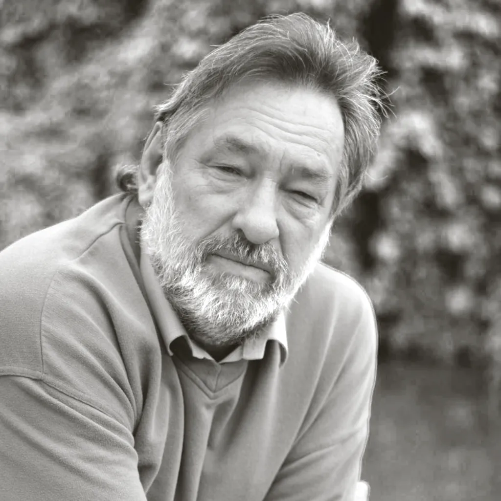 Адріан Пласс