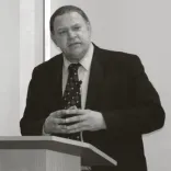 Нік Нідам