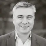 Девід Стрейн